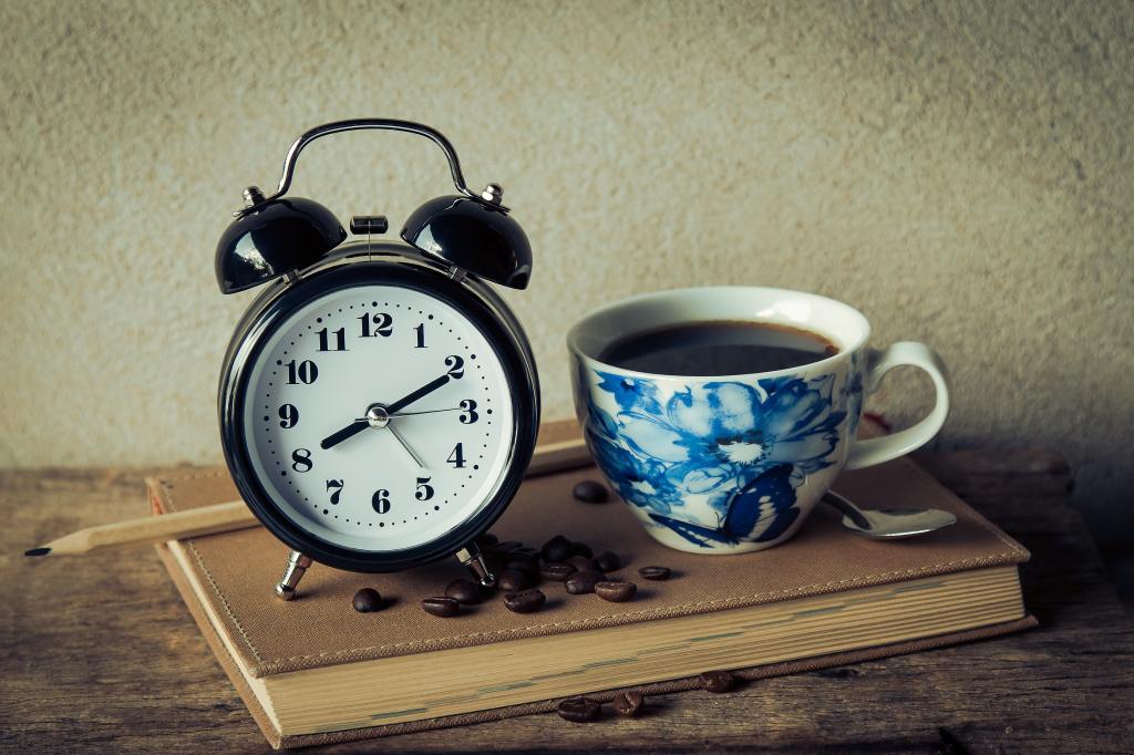 Is waking up early&nbsp;healthy?